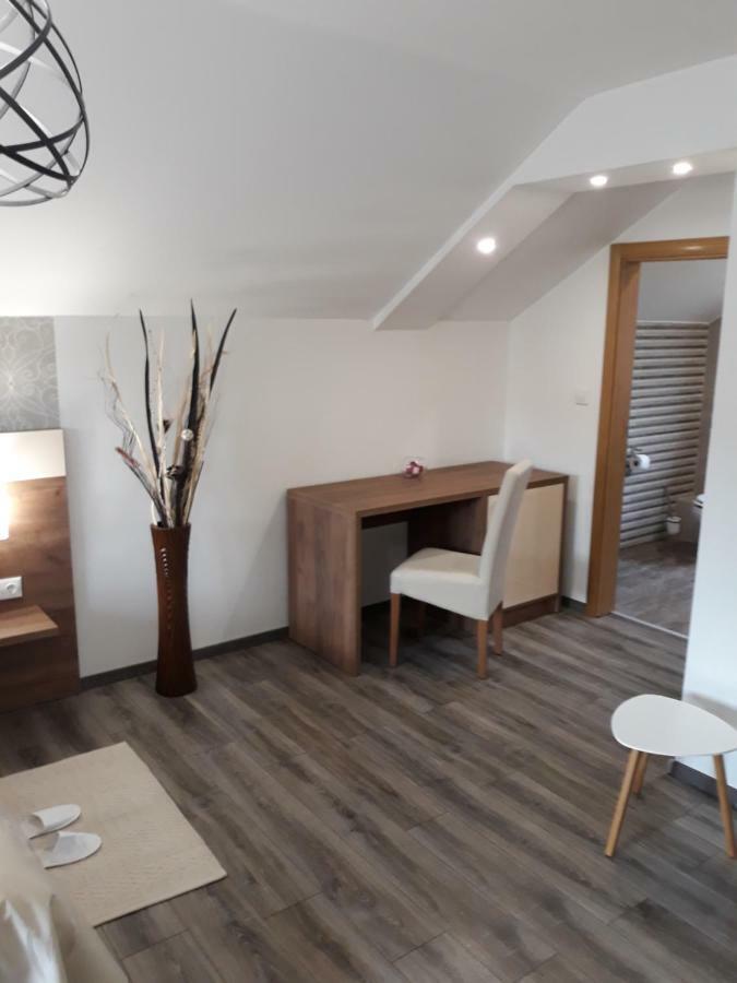Guest House Vana كورينيتسا المظهر الخارجي الصورة